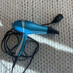 BaByliss PRO Nano Titanium hair drye